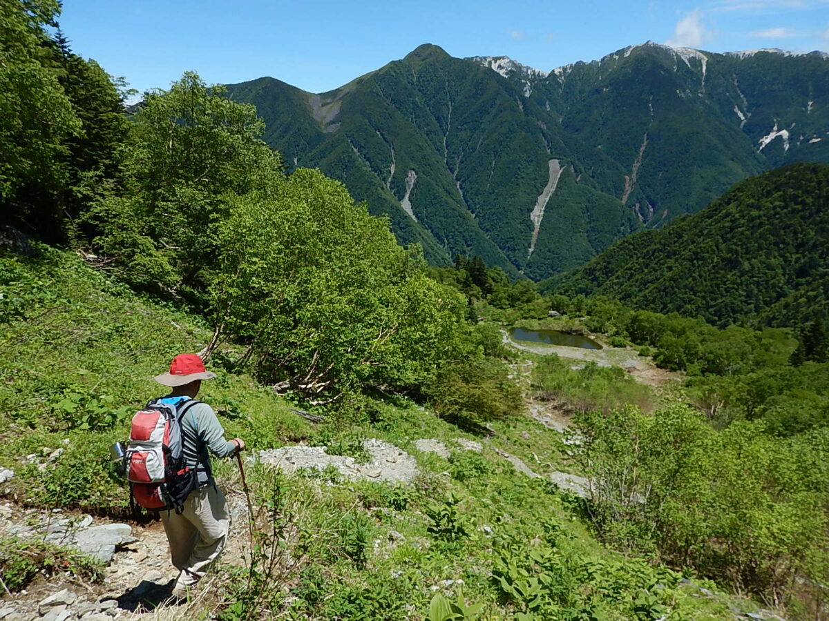 難易度の高い登山のイメージ