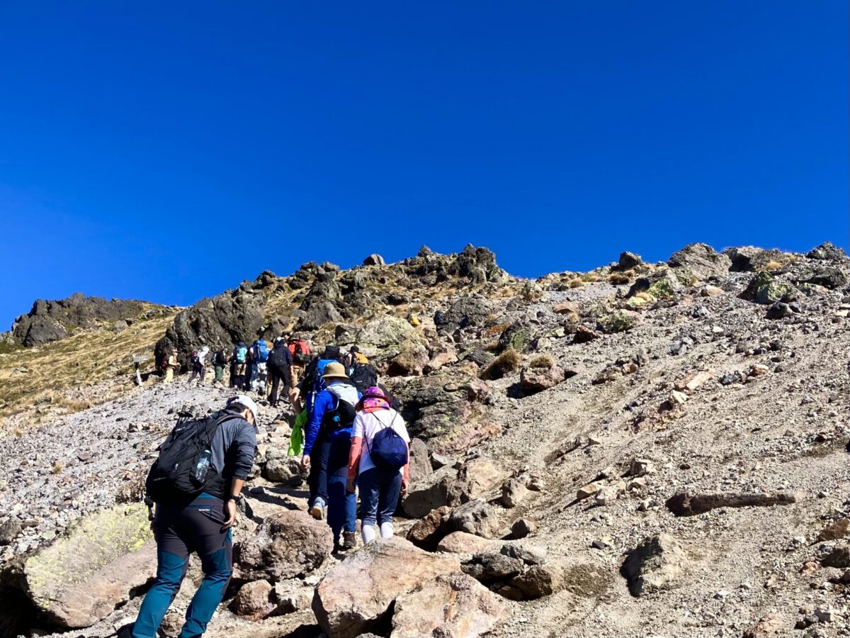 登山のようす